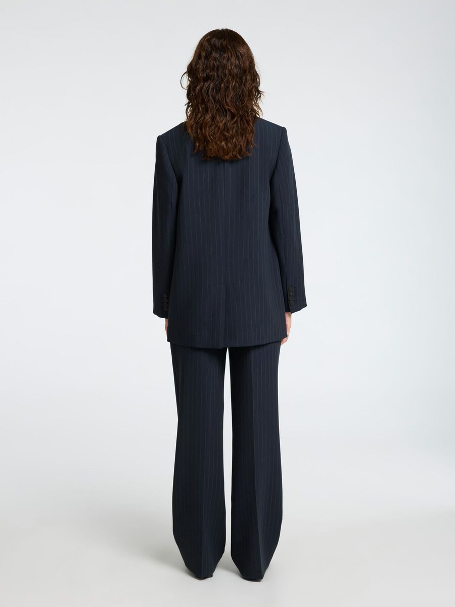 Relaxed blazer pin stripe