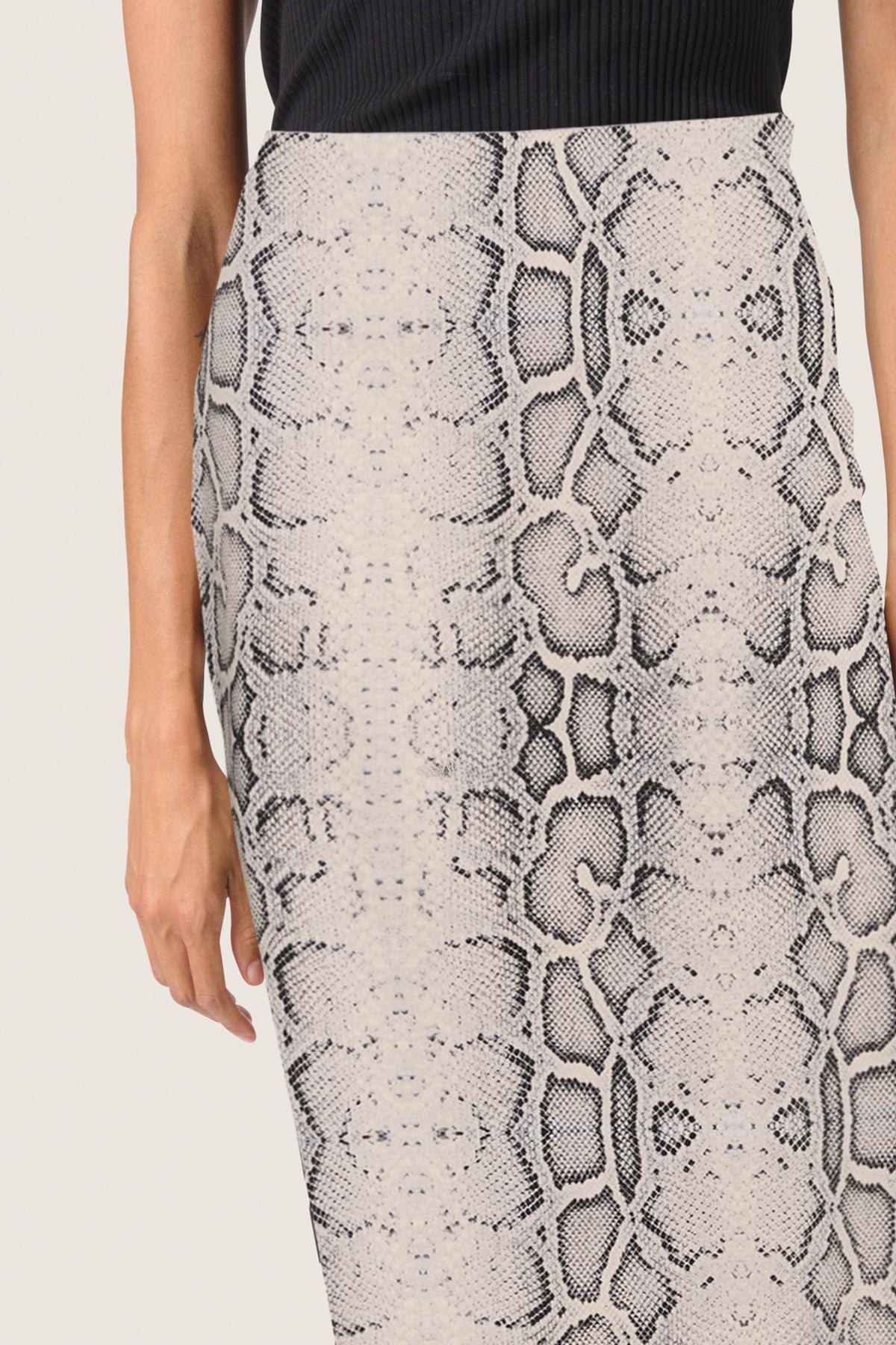 Xala pencil skirt Grey snake eye