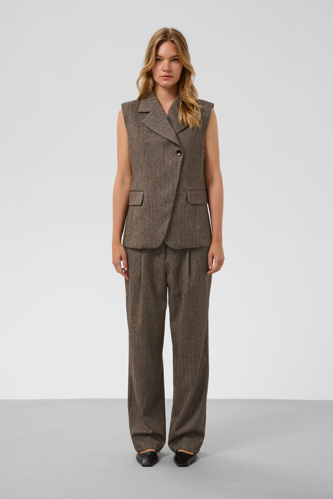 Kango waistcoat Ganache