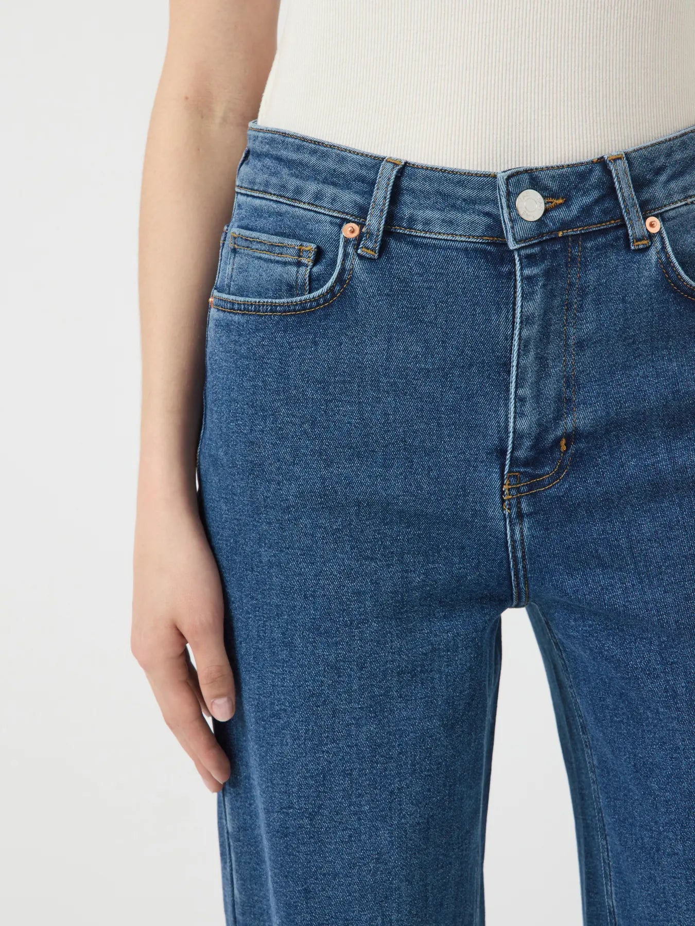 Rosie HW straight jeans Medium blue denim