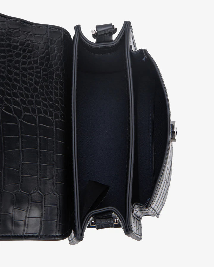 Renei trace Black