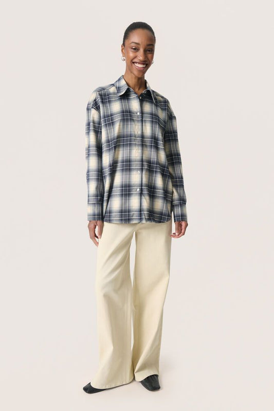 Pamala shirt LS Navy checks