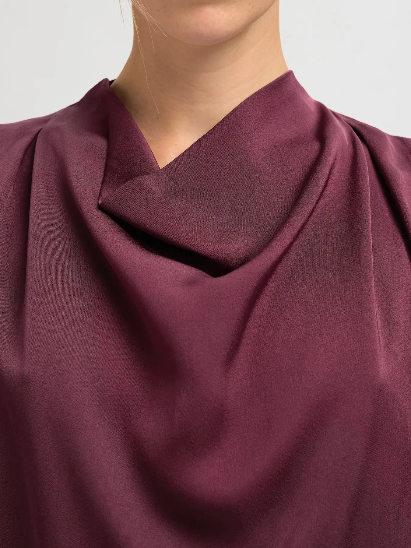 Laurina one shoulder cowl top Fig