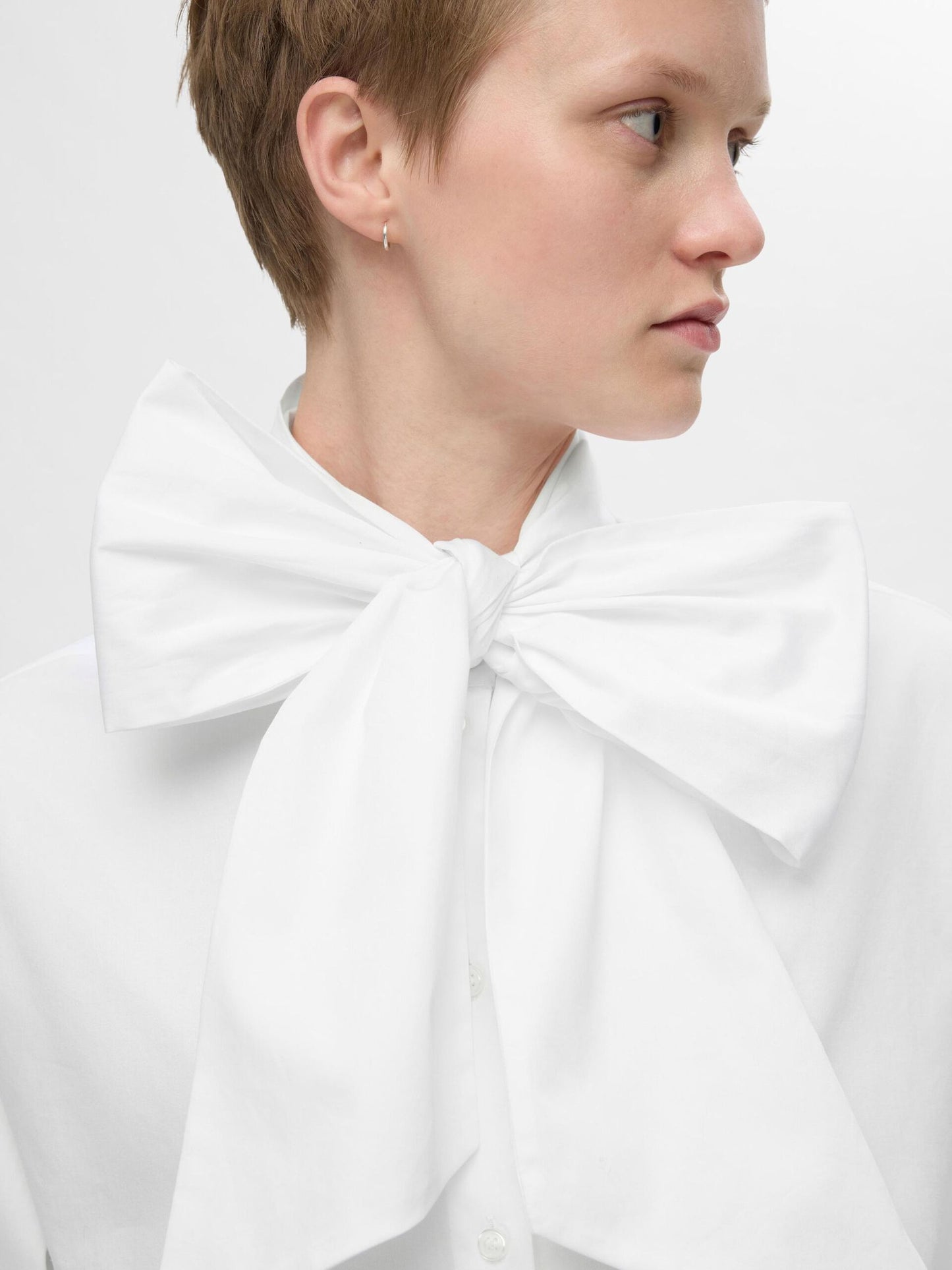 Bow shirt Bright white