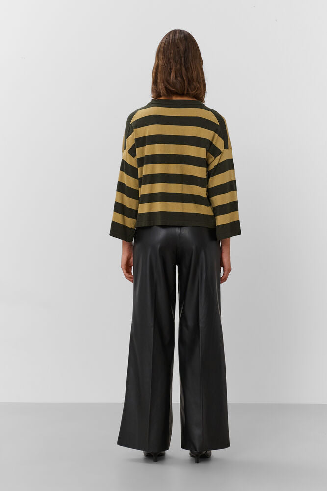 Spina boxy pullover cropped Rosin and fennel