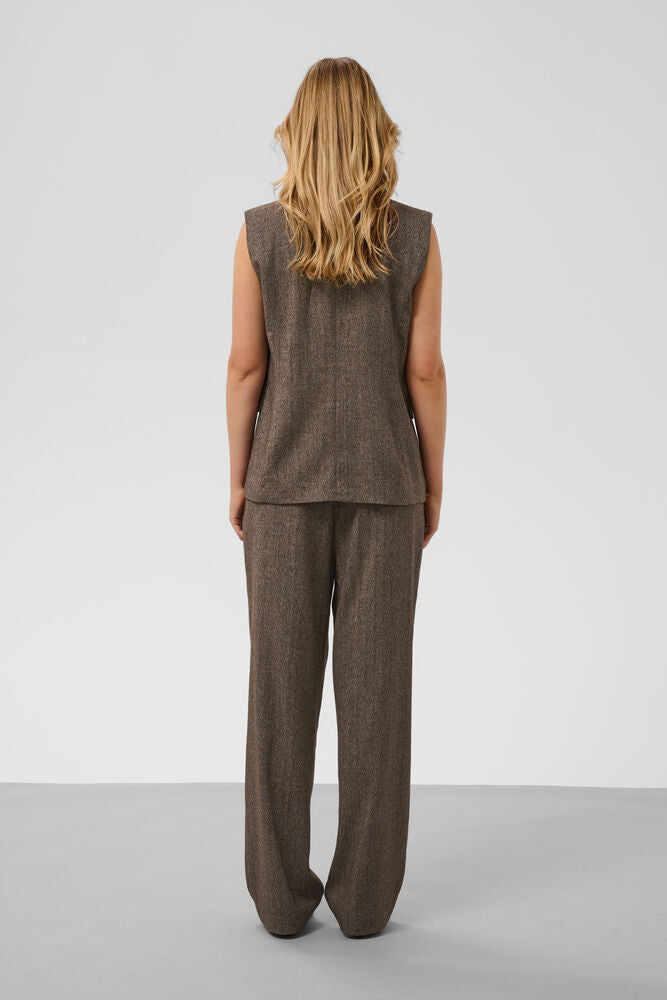 Kango waistcoat Ganache