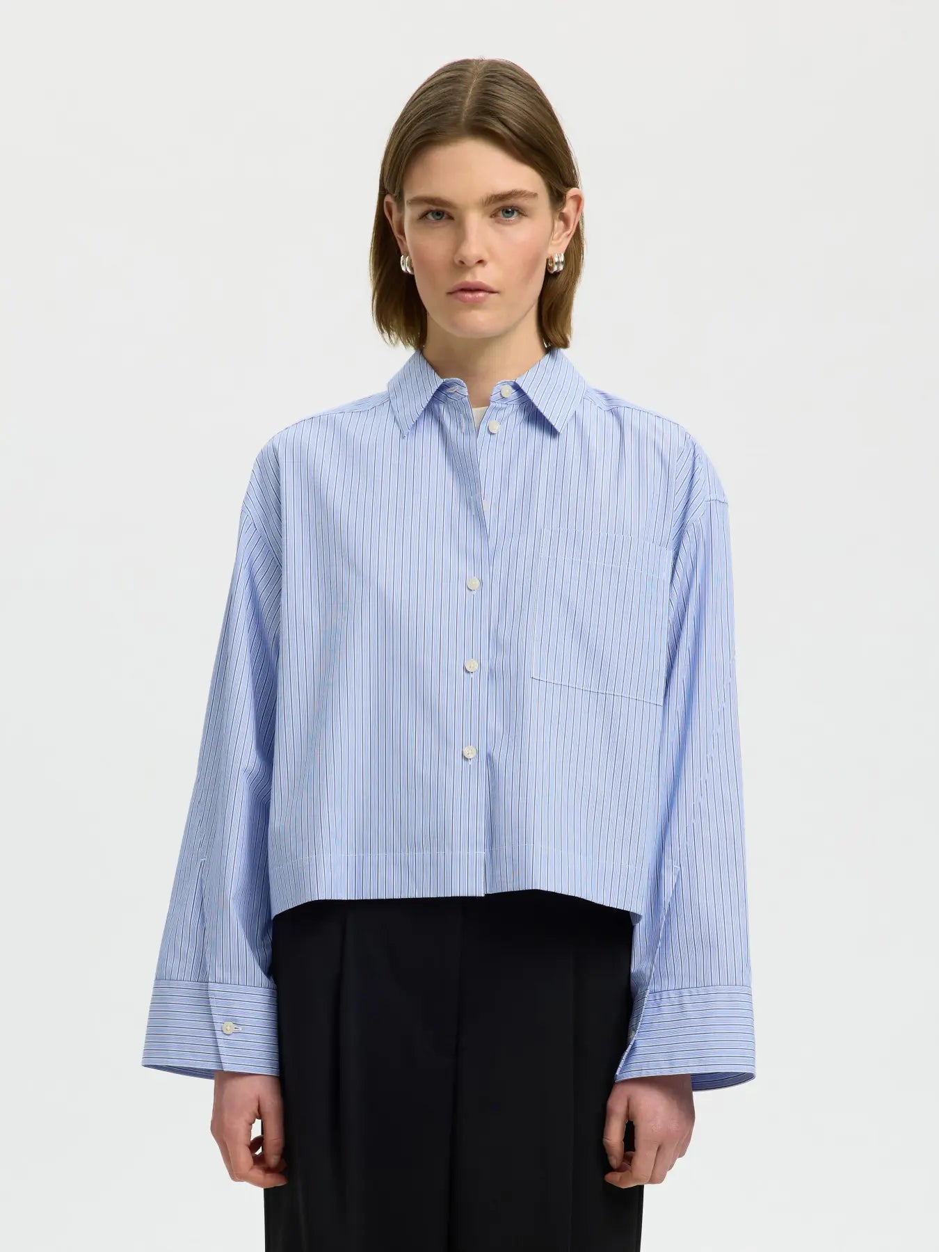 Cropped boxy shirt Dark sapphire/ bright white
