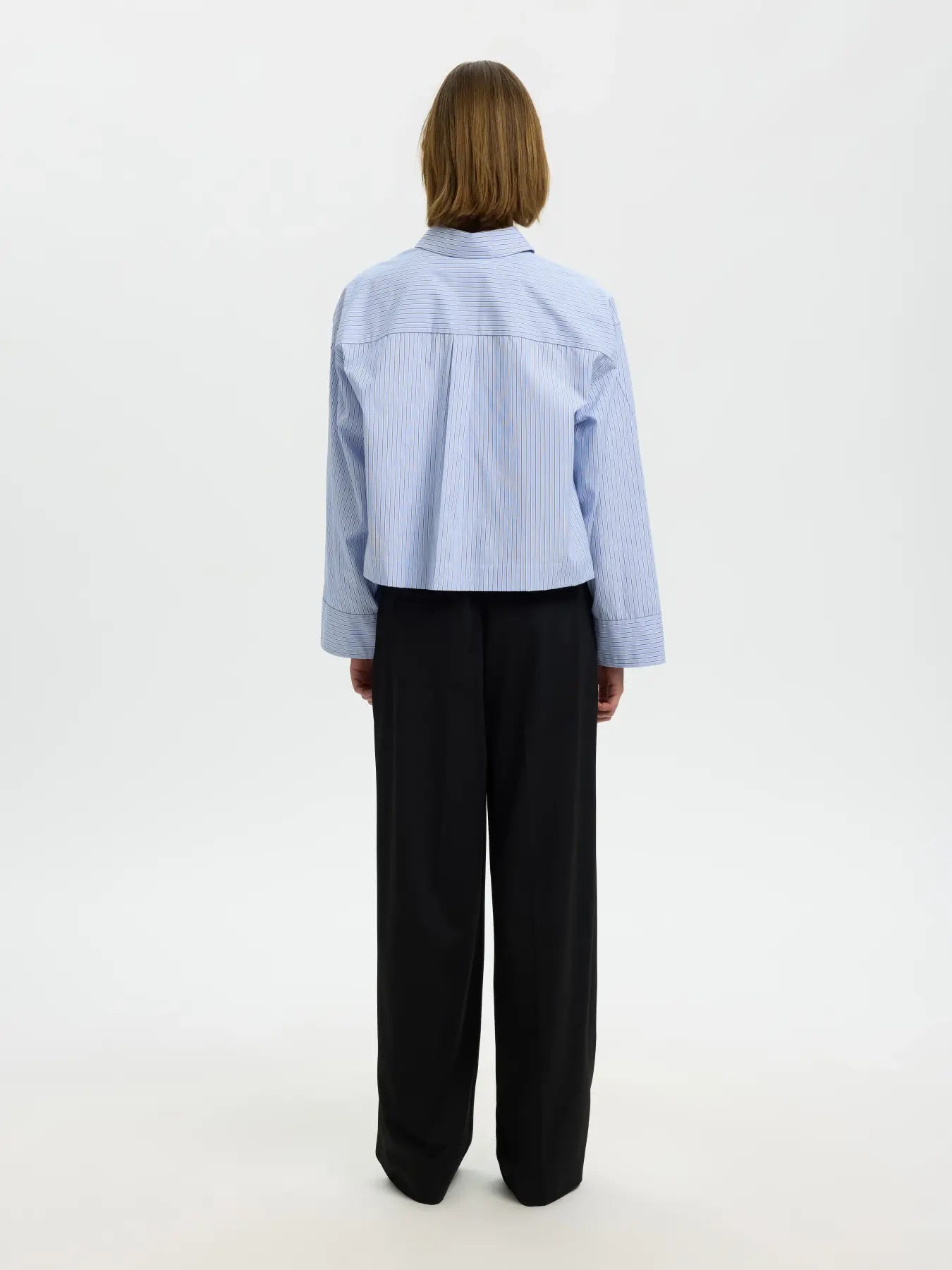 Cropped boxy shirt Dark sapphire/ bright white