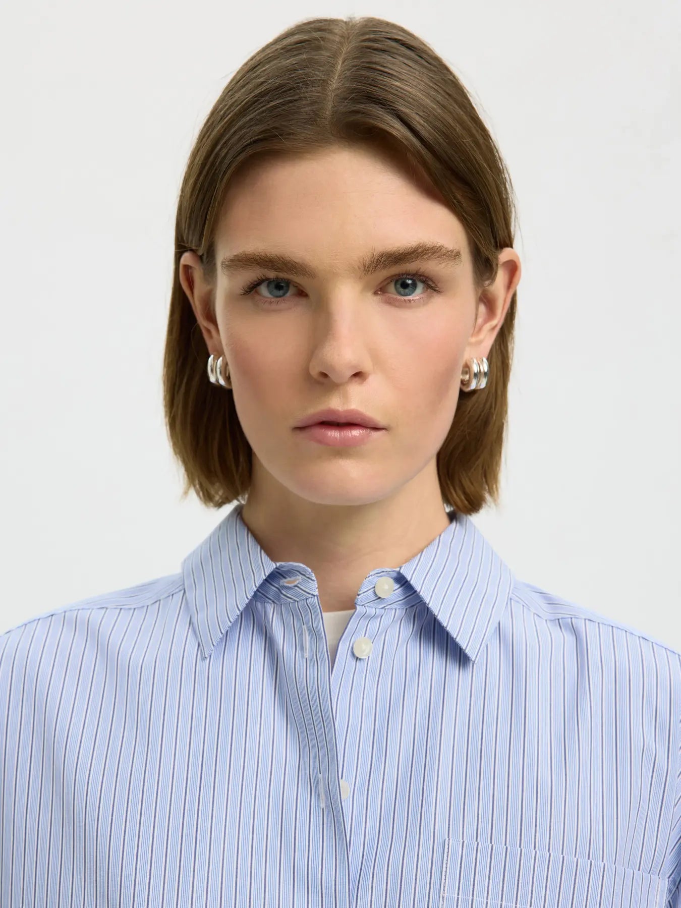 Cropped boxy shirt Dark sapphire/ bright white