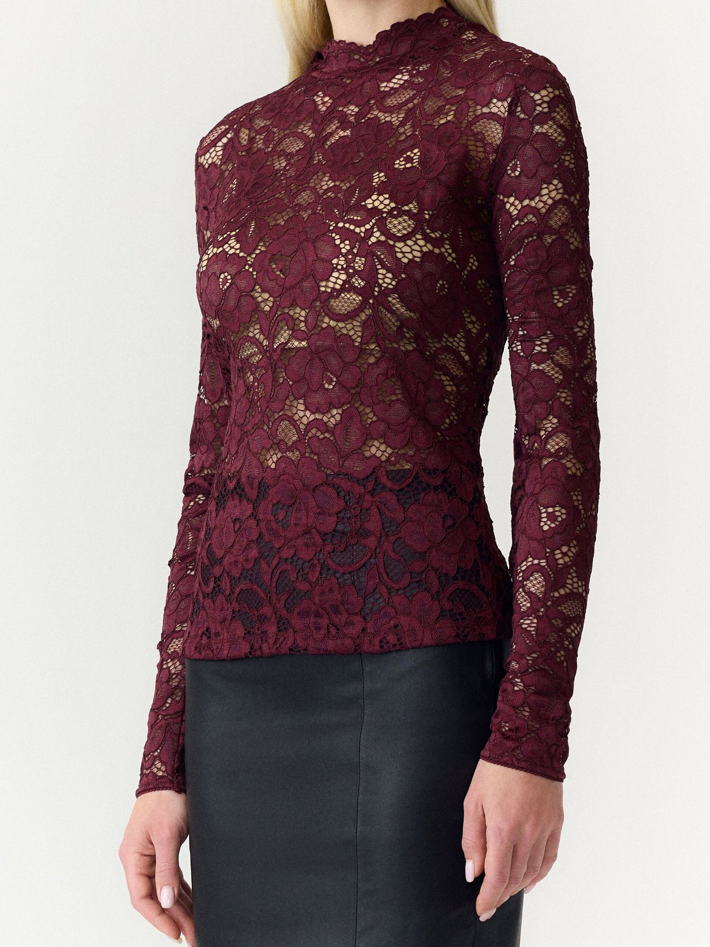 Lacey LS lace top Port royale