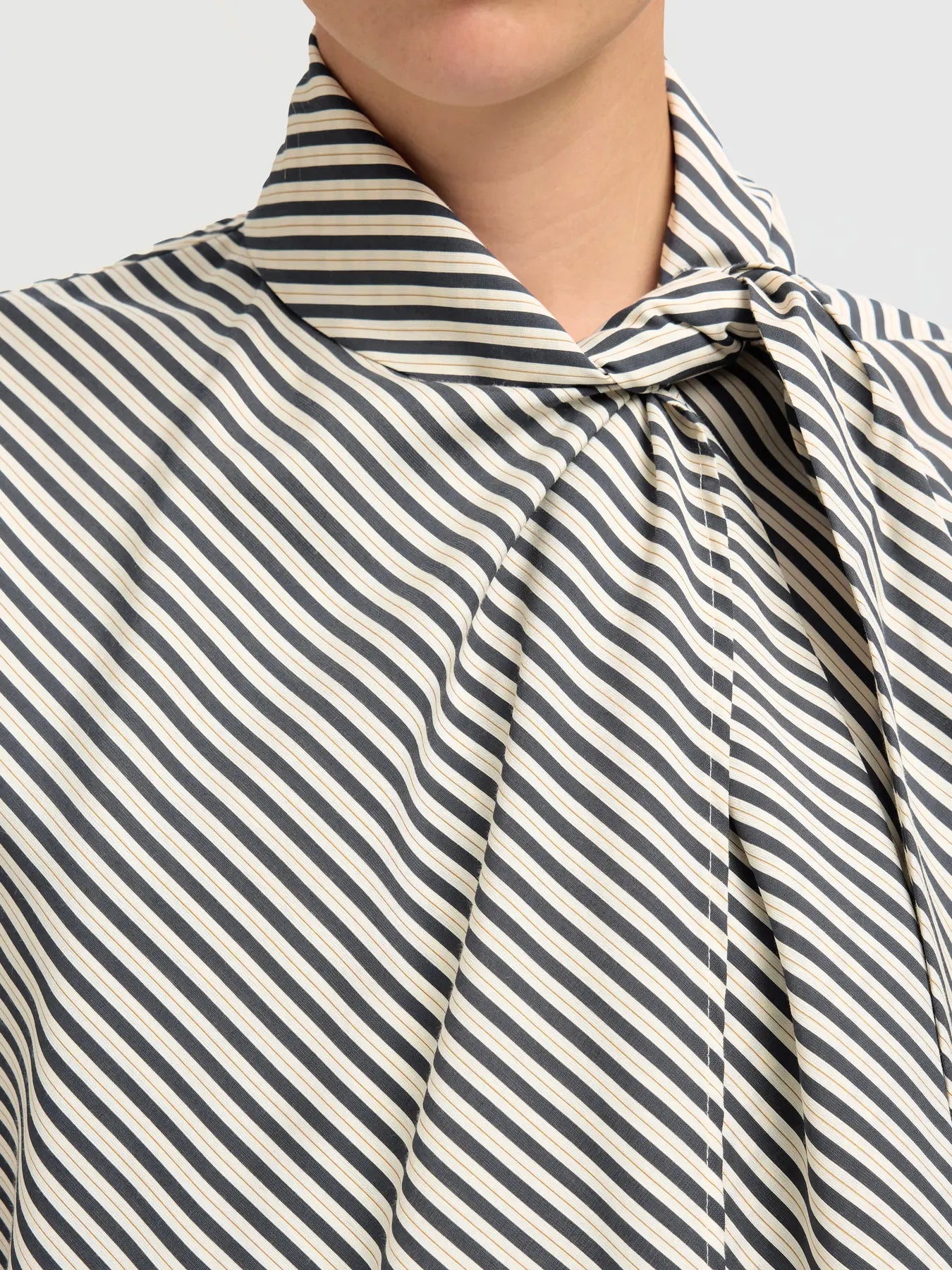 Charlotte LS scarf top Black/ White stripe