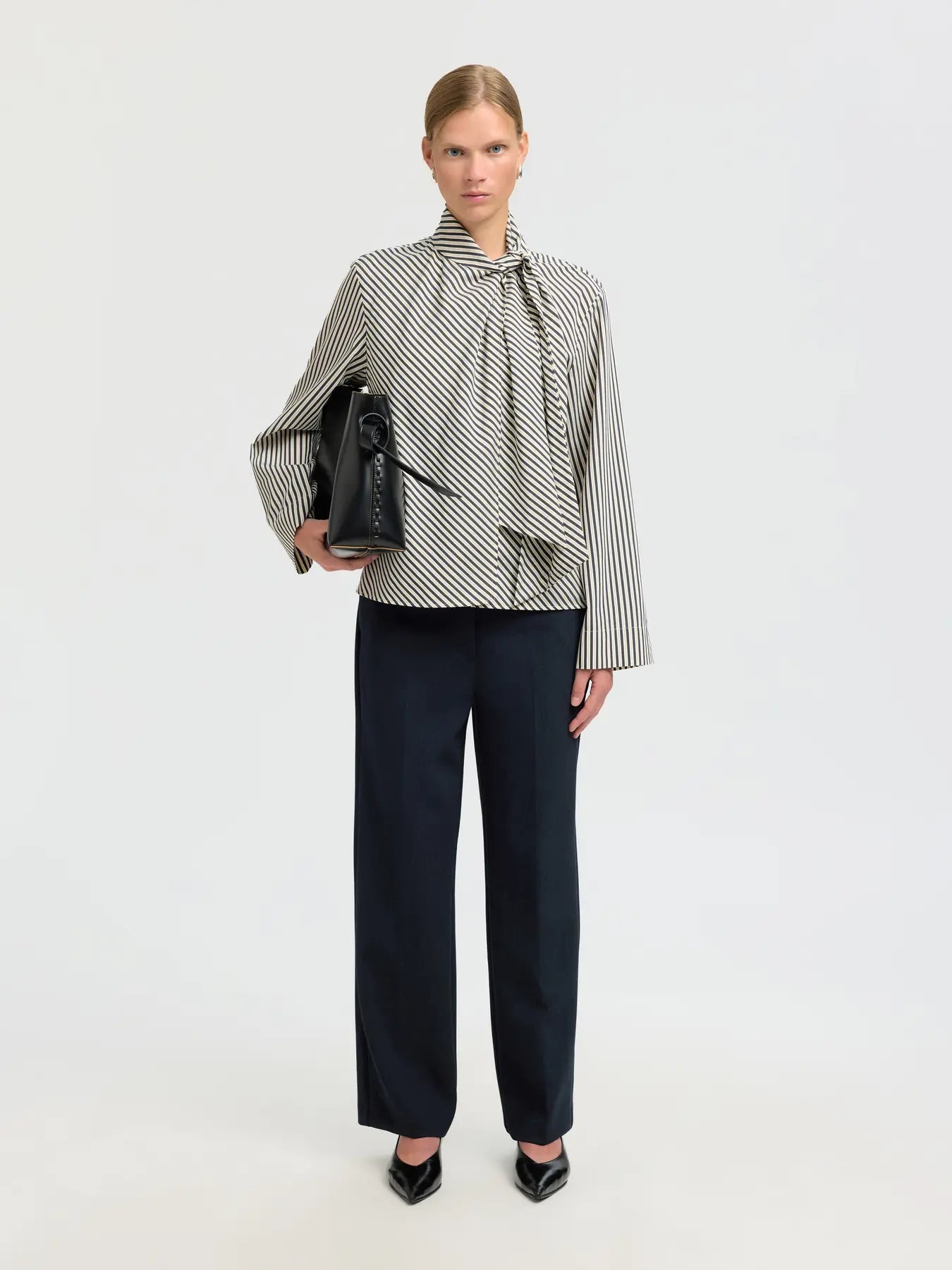 Charlotte LS scarf top Black/ White stripe