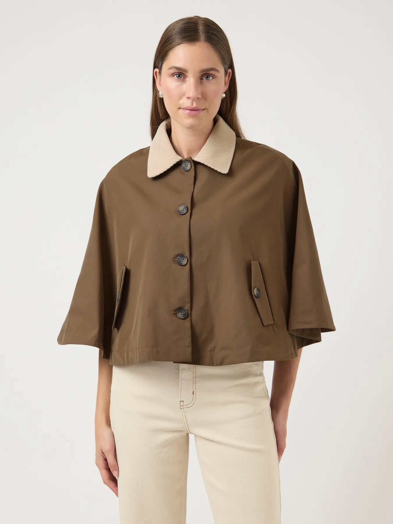 Maloma short trench cape Shitake