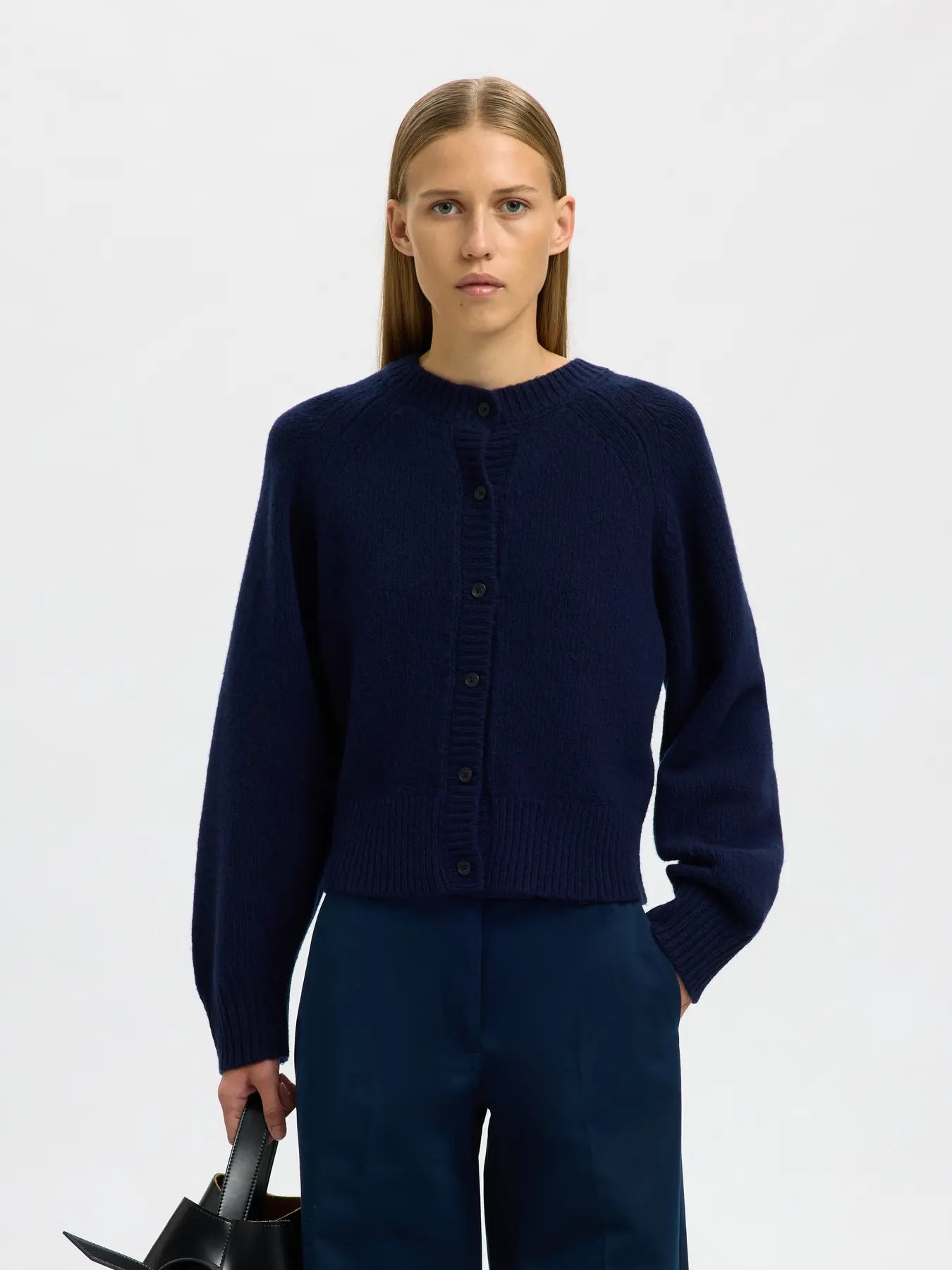 Nora Short Knit O-Cardigan Dark Sapphire