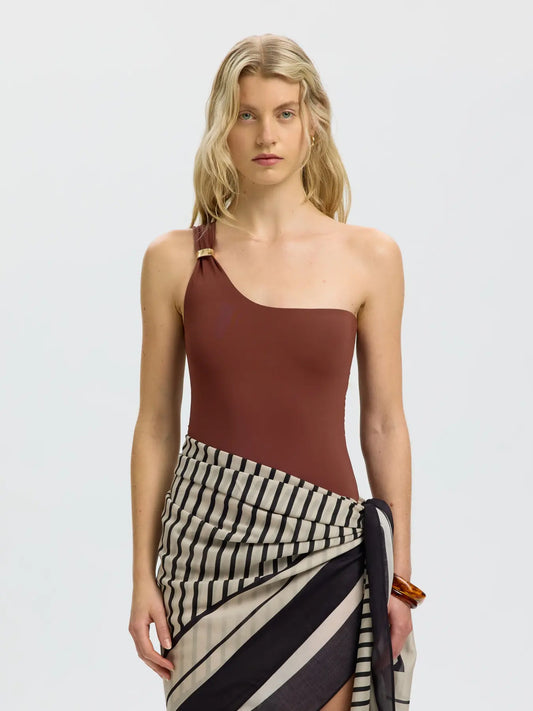 Bari one shoulder swimsuit Cherry mahogny