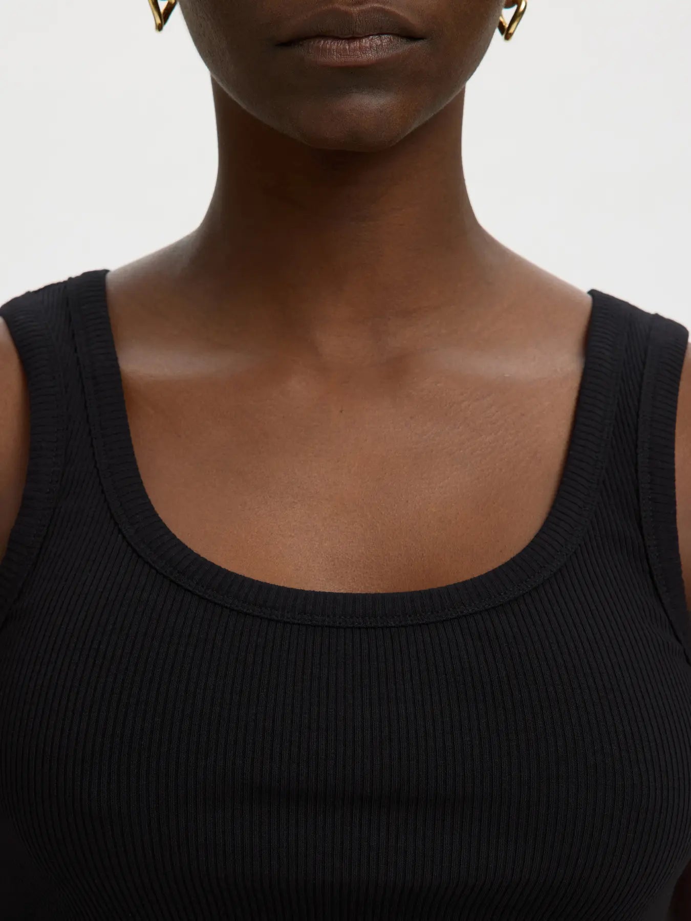 Anna U-neck tank top Black