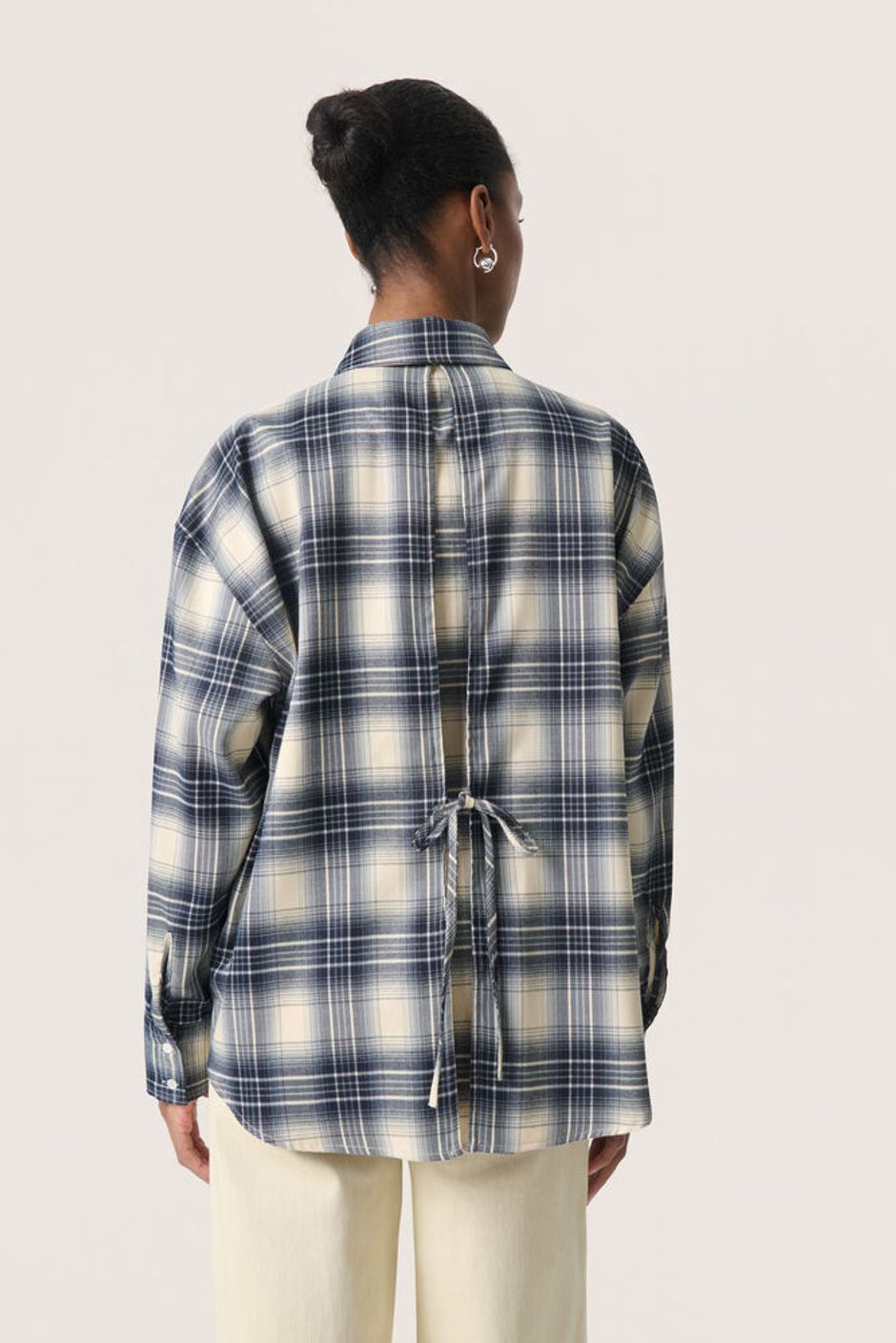 Pamala shirt LS Navy checks