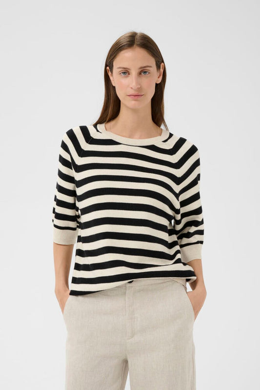 Madie tee Black/ White