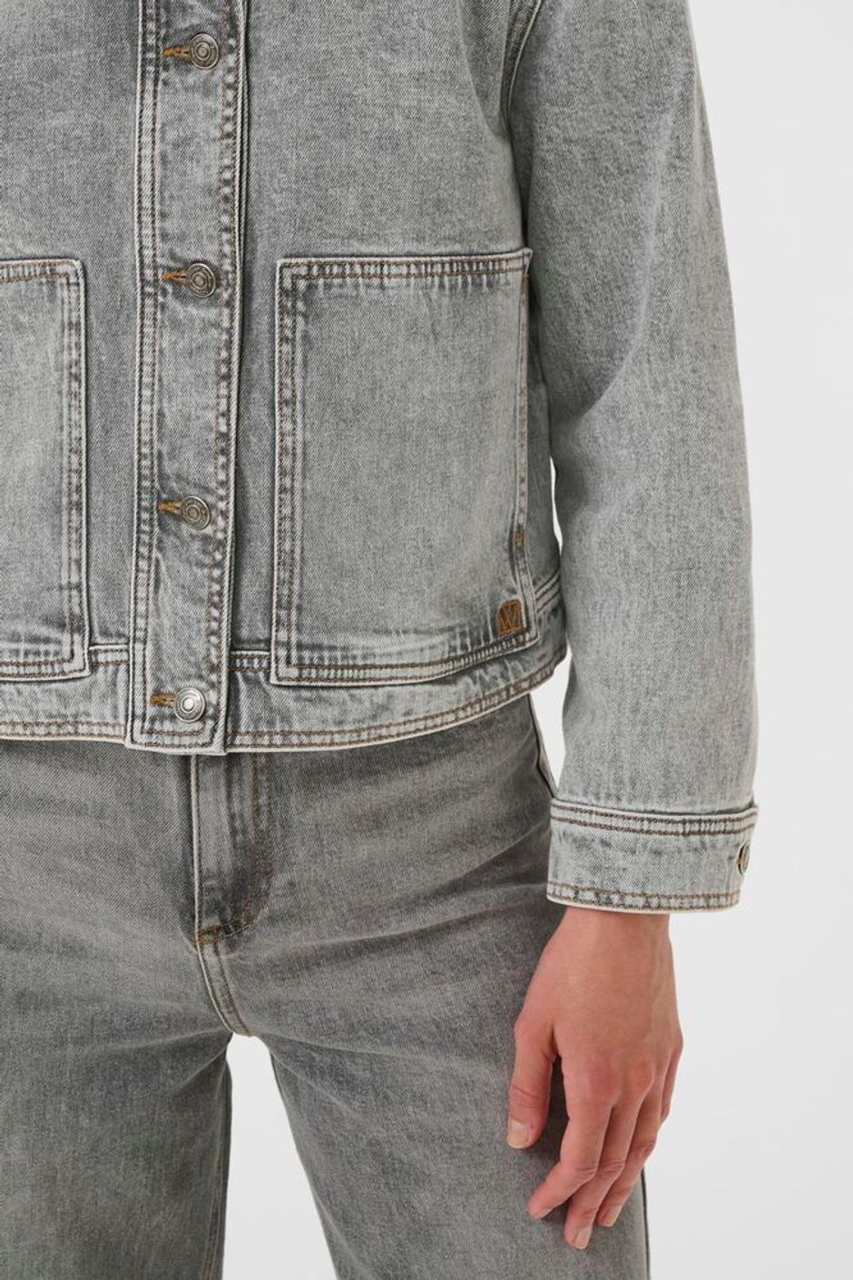 Nanas denim jacket Light grey denim