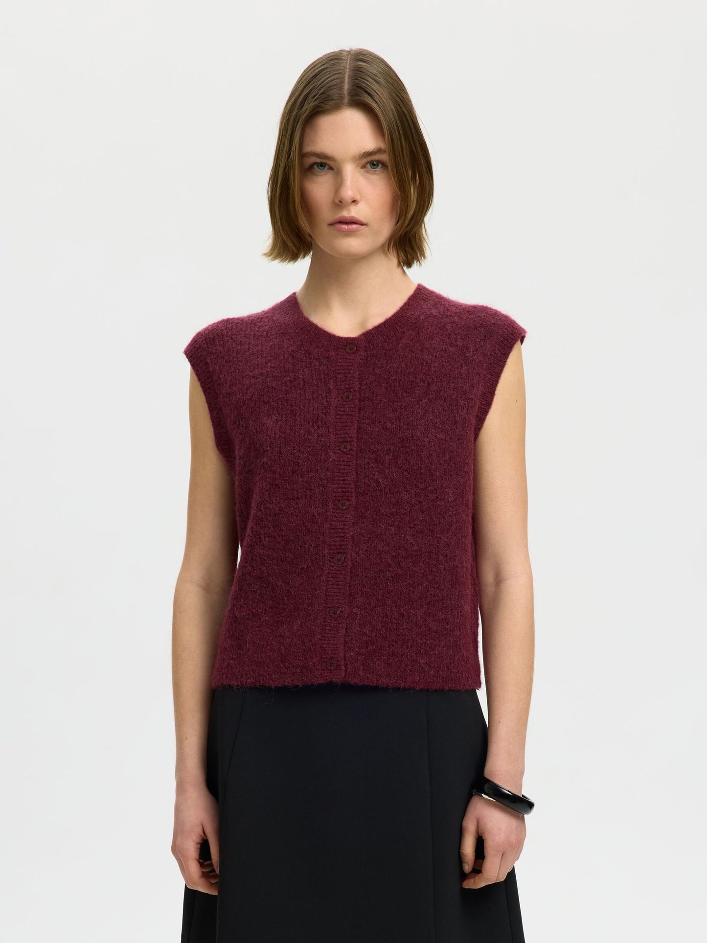 Lulu SL button o-neck vest Tawny port