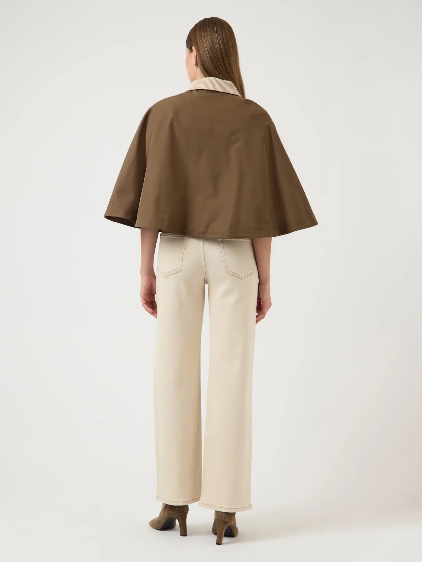 Maloma short trench cape Shitake