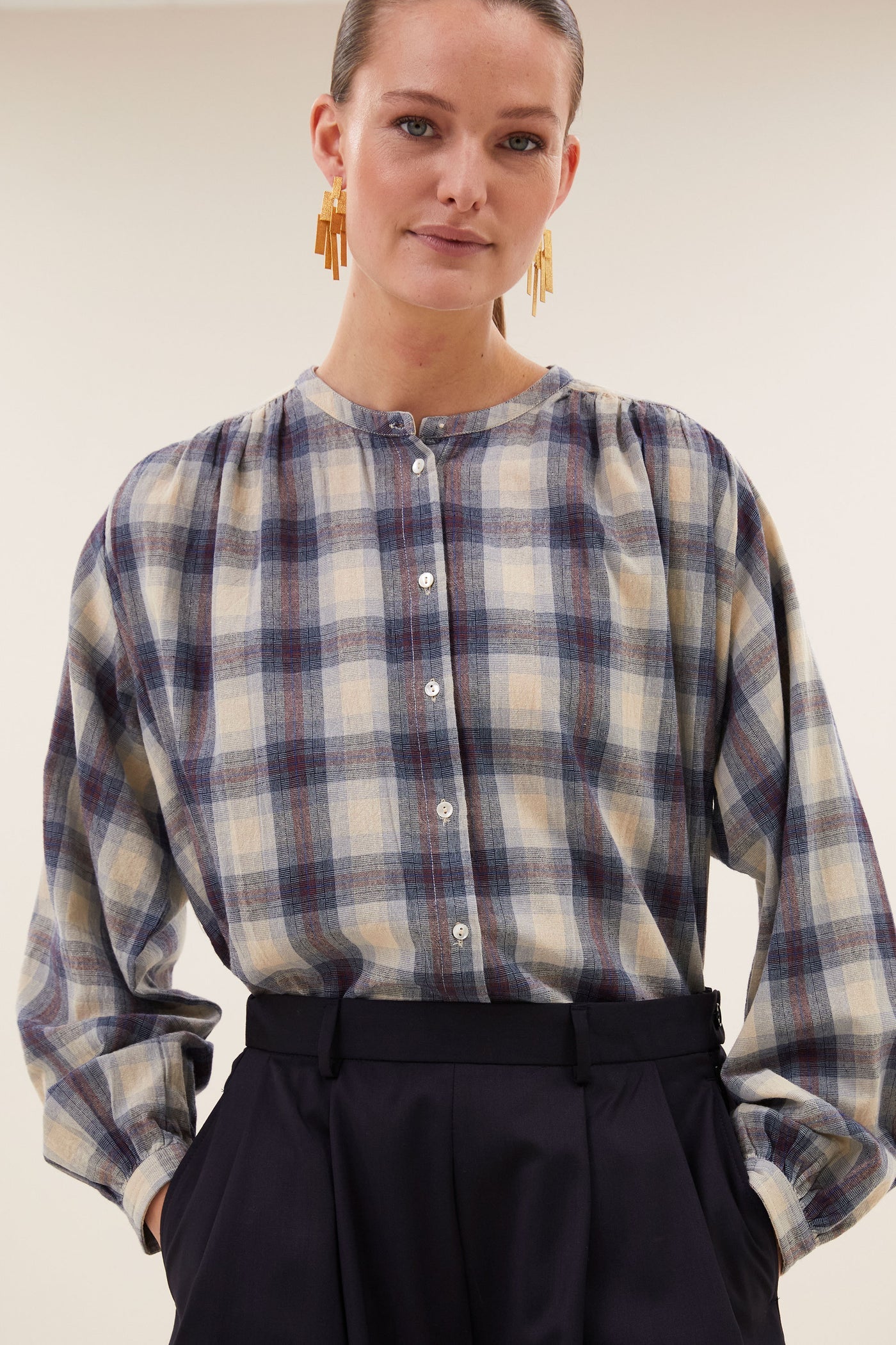 Nyka Tokyo Blouse Off White Wave
