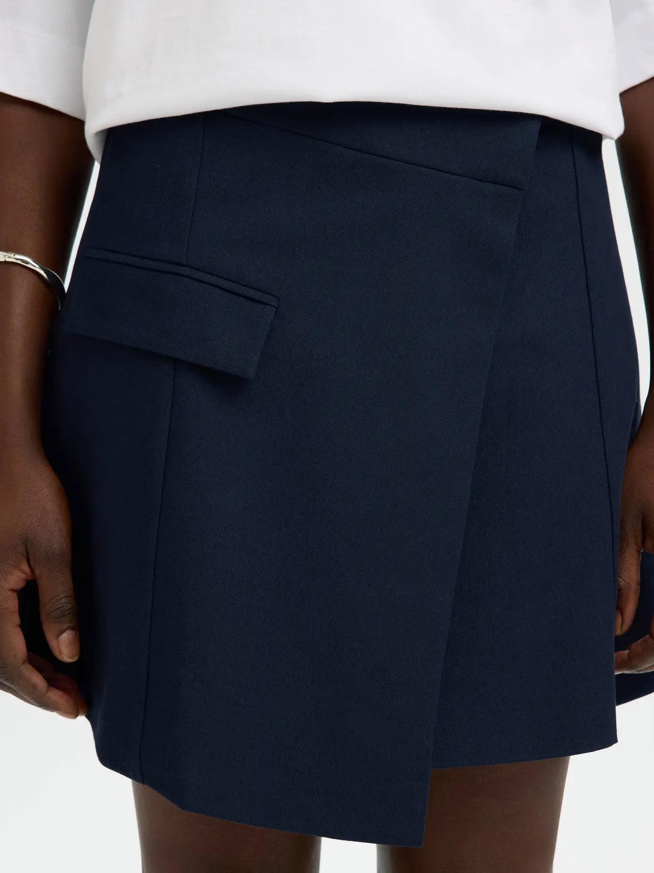 Tora HW short asymetric skirt Dark Sapphire