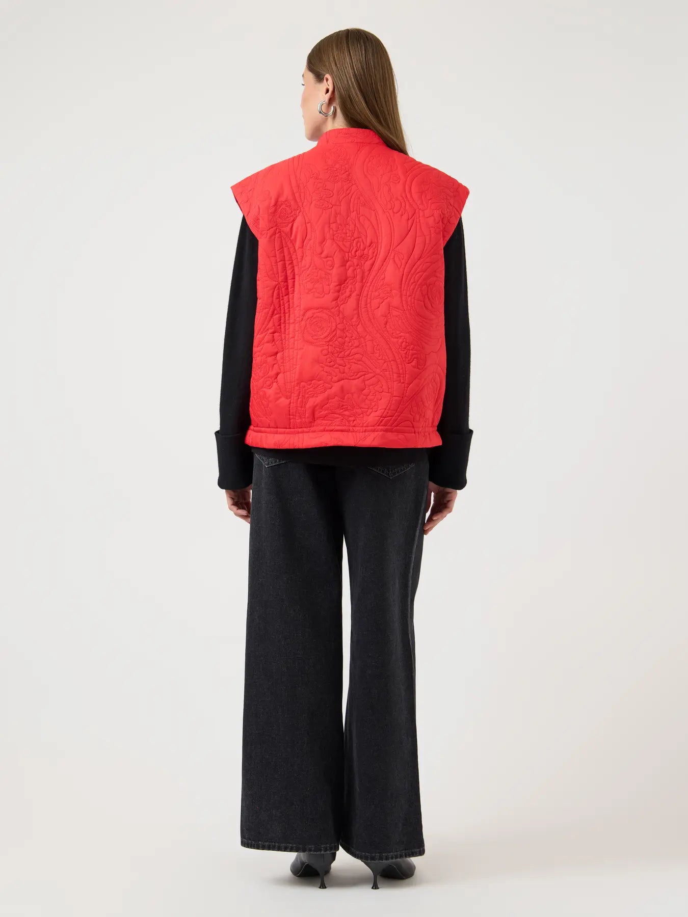 Casi padded vest Fiery red
